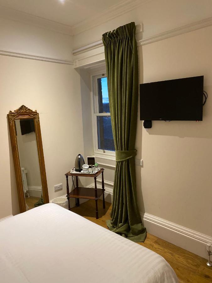 Banner'S House Hotel 마킨치 외부 사진
